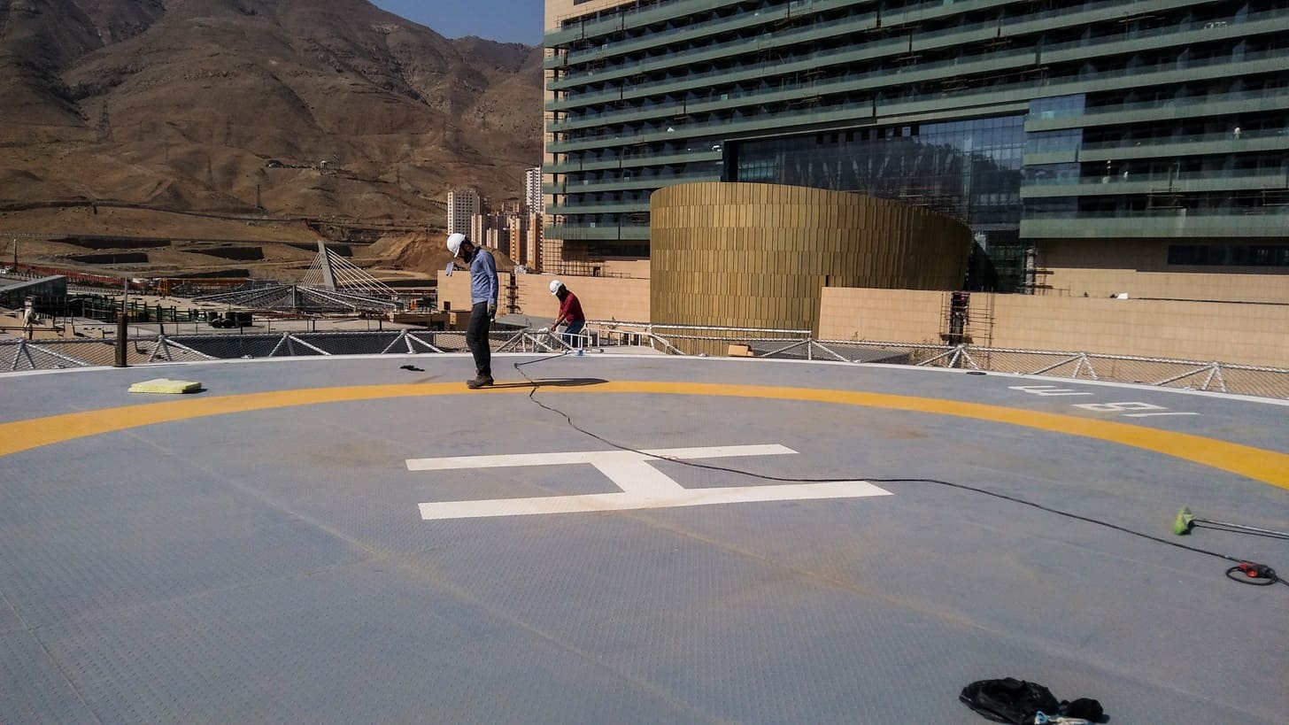 عرشه فرود هلی پد 18 متری ایران مال