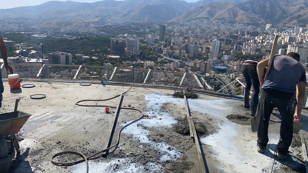 بتن ریزی سطح هلی پد بانک آینده الهیه