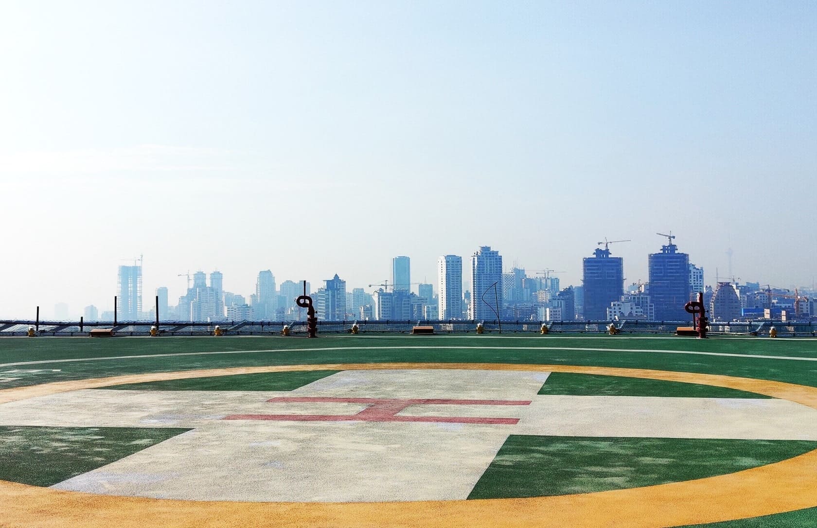 ویوی تهران از هلی پورت بیمارستان غدیر تجریش