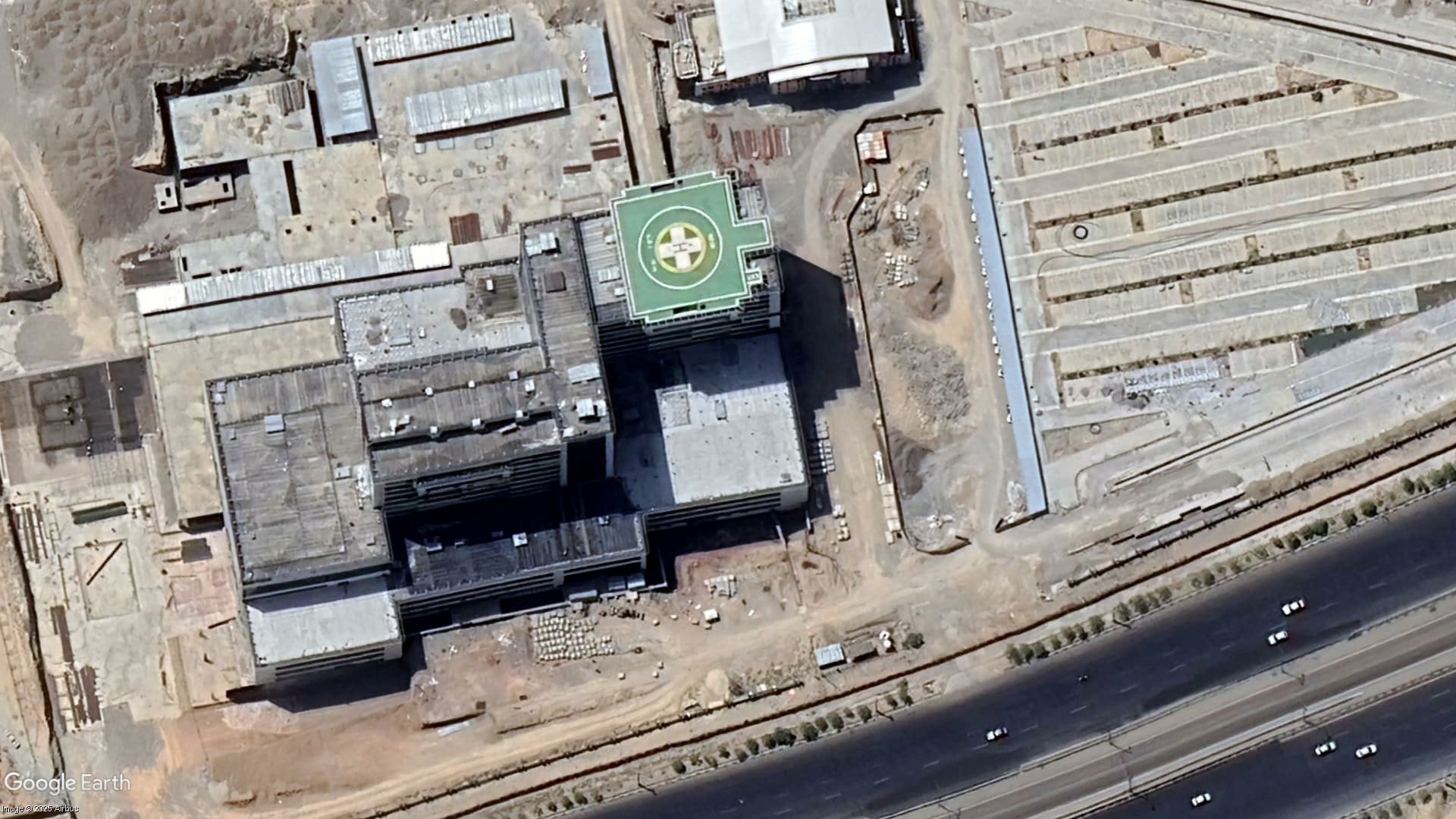 عکس ماهواره ای از هلی پد بیمارستانی در ایران