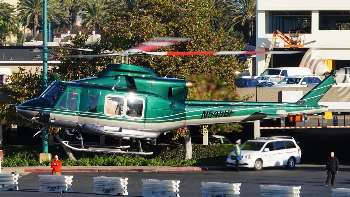 هلیکوپتر Bell-412 فرود شهری