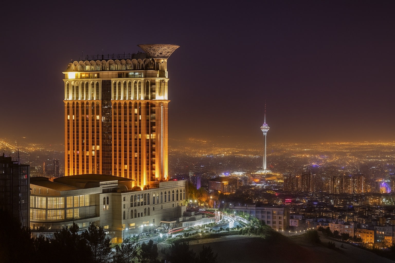 هلی پد تجاری هتل اسپیناس در تهران