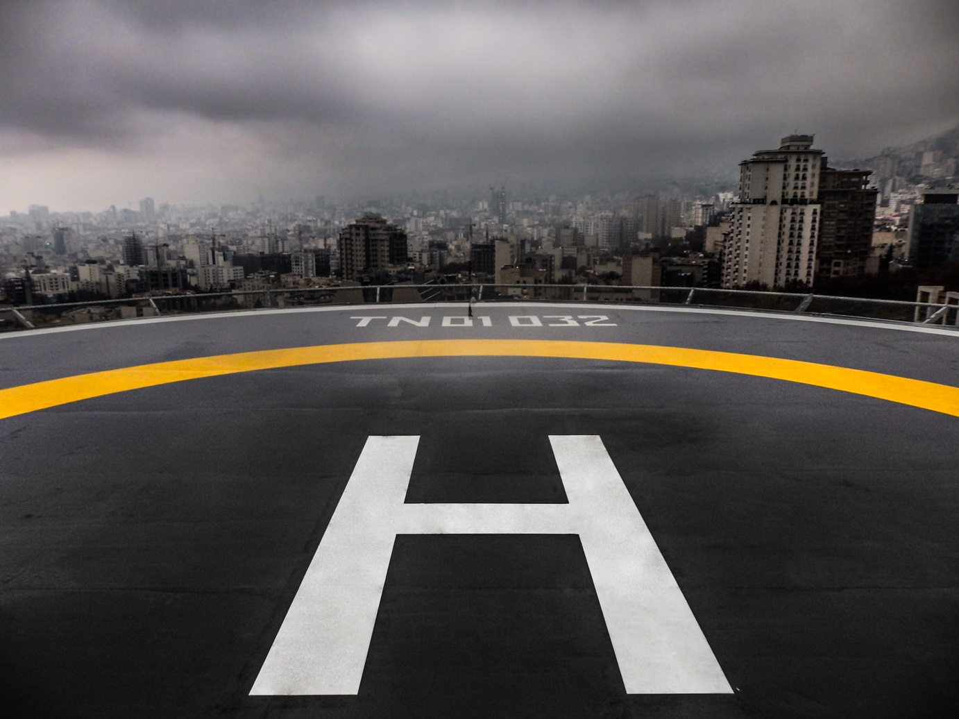 کد گذاری و رنگ آمیزی پد هلیکوپتر فلزی